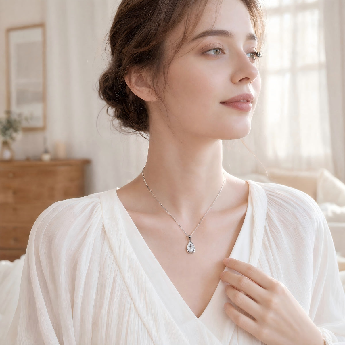 925 Sterling Silver Teardrop Cross Necklace