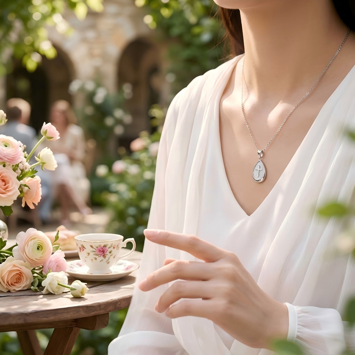 925 Sterling Silver Teardrop Cross Necklace