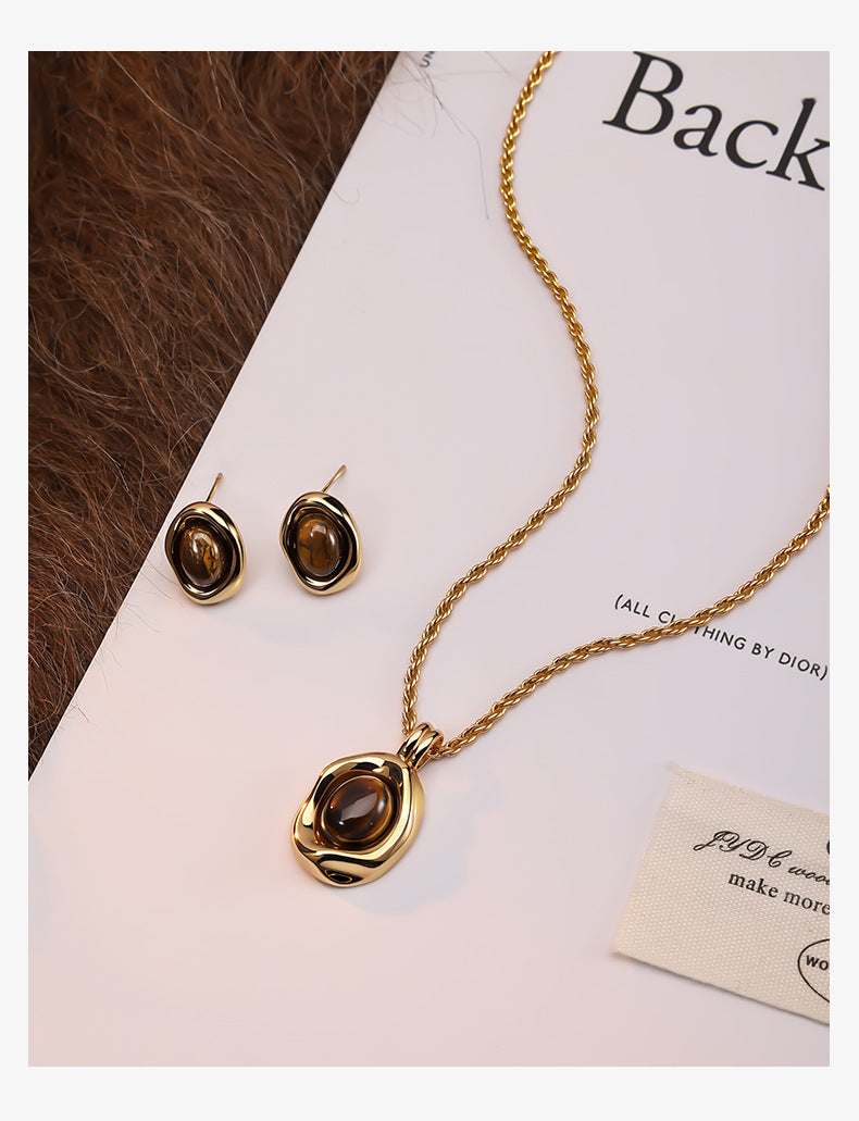 Maillard Tiger Eye Necklace